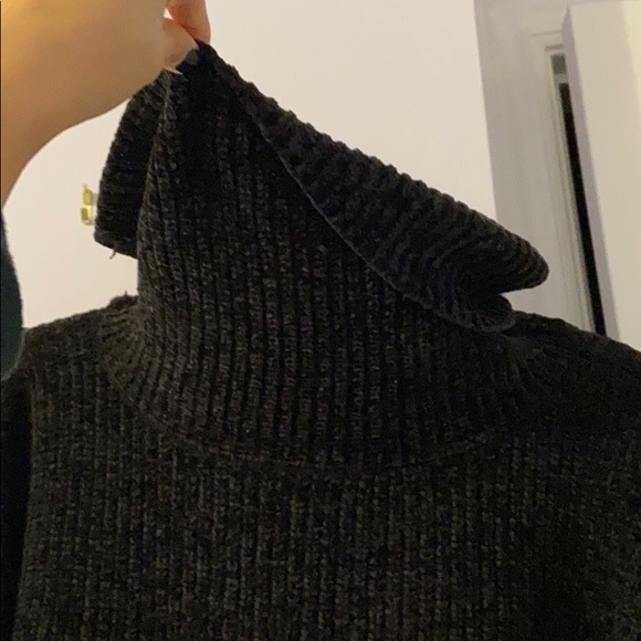 M from Mendocino Size S Cozy Cowl Neck Sweater - Picture 5 of 5